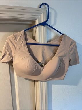 ThirdLove Nude Short Sleeve V-Neck Crop Top
